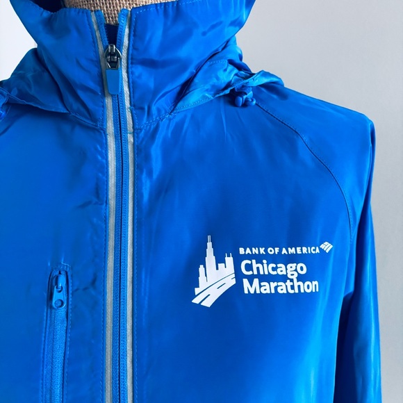 2024 Chicago Marathon Blue Windbreaker Jacket/Hat 🏃‍♀️ Unisex XS - Picture 2 of 5